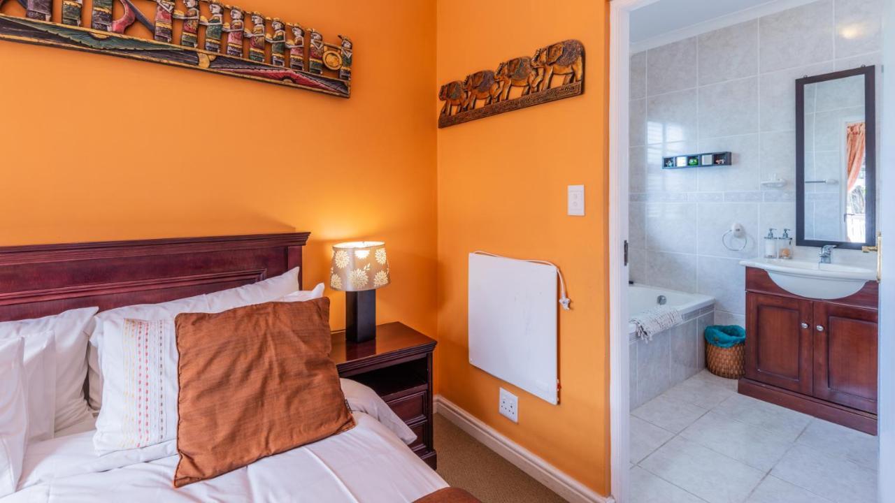 Brown Jug Guest House Херманус Экстерьер фото