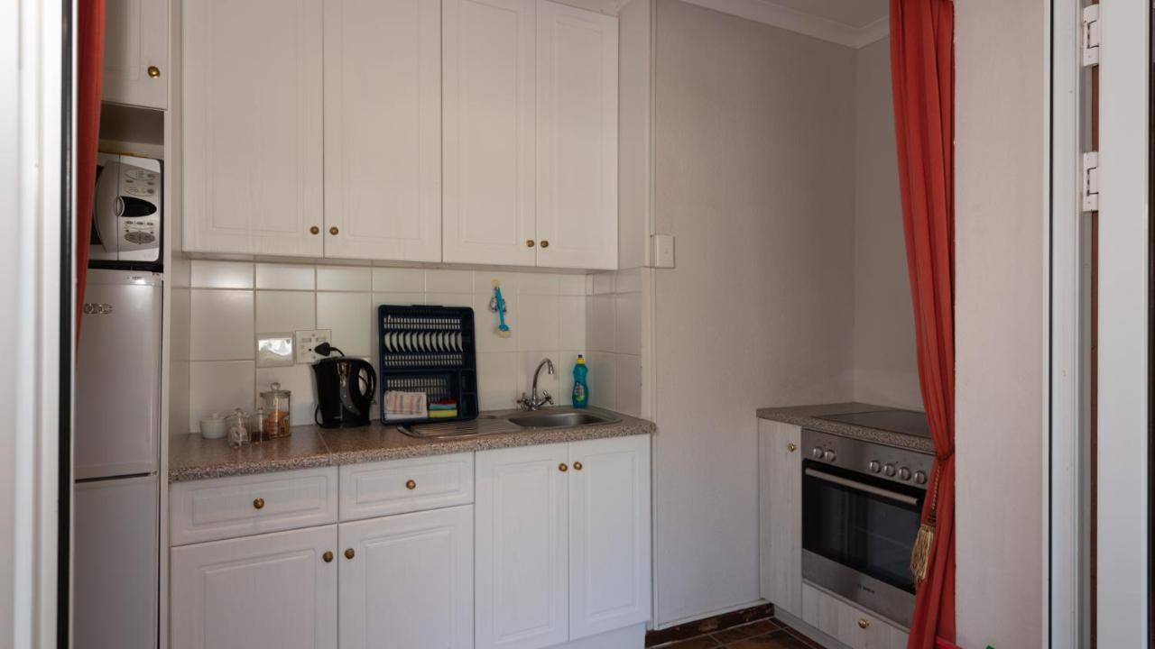 Brown Jug Guest House Херманус Экстерьер фото